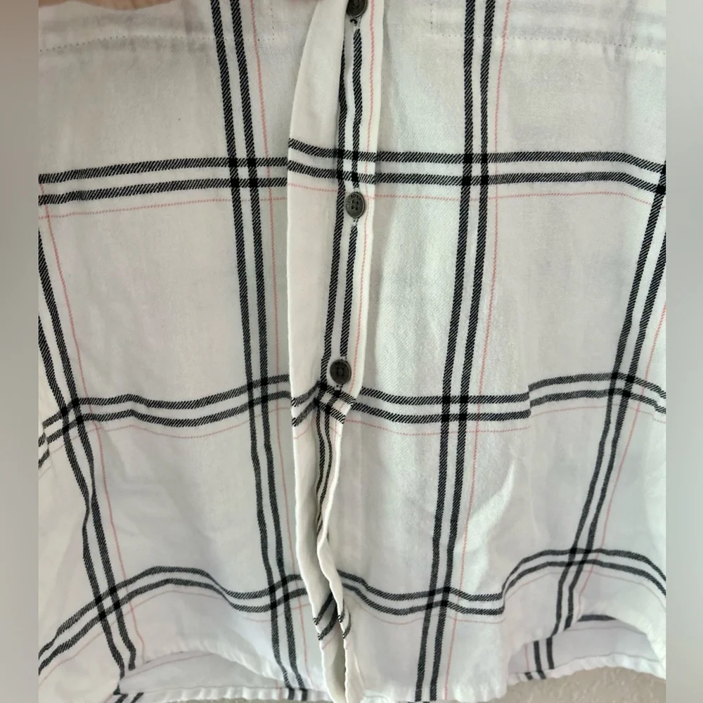 Roxy Young Again Long Sleeve Button Down Black & Pink Flannel | S - Picture 7 of 10